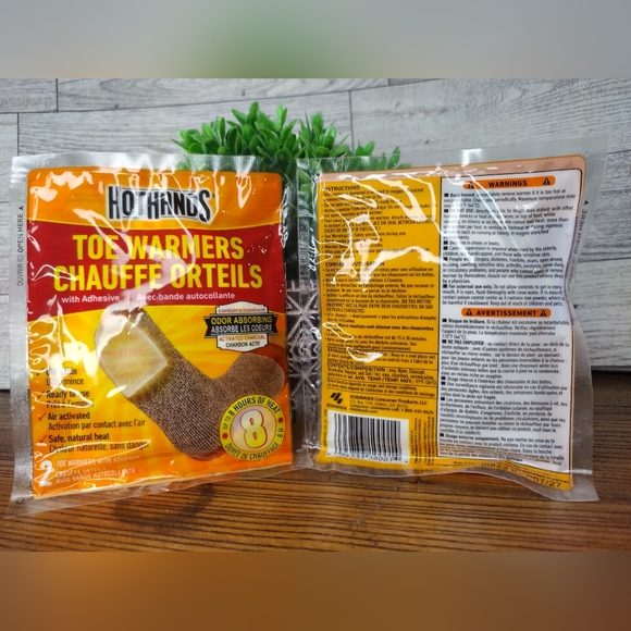 HotHands Toe Warmers - Long Lasting Safe Set Of 2 - Picture 6 of 6